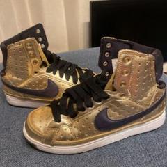 NIKE★ハイカットスニーカー★24.5cmのサムネイル