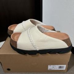 未使用 UGG SUNSKIP SLIDE 厚底サンダル ホワイト 24 - メルカリ