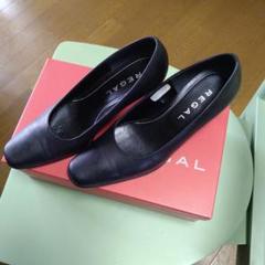 【美品】リーガル (22) パンプス フラット フラワー ギャザー 本革 レザー REGAL リーガル フラットシューズ 革靴 レザー レディース F22L