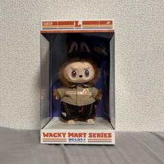ラブブ WACKY MART ぬいぐるみペンダント 店員ラブブ - メルカリ
