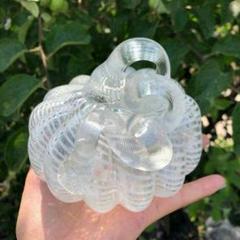 手造りのガラス かぼちゃのオーナメント 工芸品 置物を置}