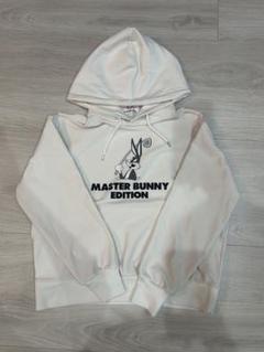 MASTER BUNNY EDITION フード付きセーター