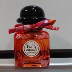値下げ！未使用品２点エルメス革ネックストラップtwilly 香水と口紅3点セット 2025年最新】twilly d'hermes 香水の人気アイテム - メルカリ
