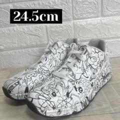 SKECHERS UNO VEXX 24.5 ホワイト （ブラック紐付き） SKECHERS UNO VEXX 24.5 ホワイト （ブラック紐付き） - メルカリ