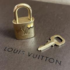ルィヴィトン パドロック 2点 合鍵 17点 まとめ売り