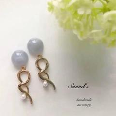 ■ ツイストパールチャームxグレーカボションピアス/イヤリング