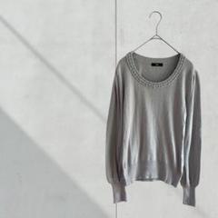 3438【イネド】カシミア混セーター　ビジューパール付き　長袖　Ｍ　グレー　大人
