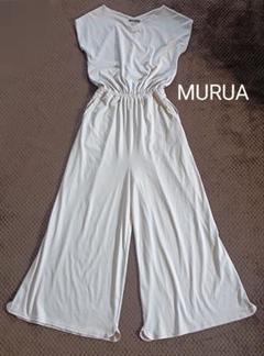 値下げ中【けっこう美品】MURUA オールインワンパンツのサムネイル