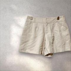 エニスィス【Ｓ】ショートパンツ ボトムス ベージュ 薄手 軽め ゴールドボタン