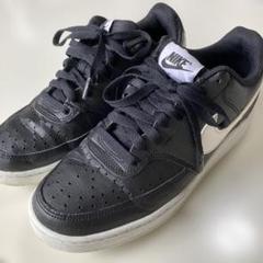 NIKEコートビジョンスニーカー ブラック&ホワイト サイズ26