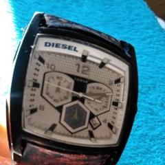 電池交換済みです 10気圧防水で大人気なDIESELの腕時計になります