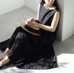 未使用 yuni ユニ コットン/シルク 多色 刺繍 花柄 フレア