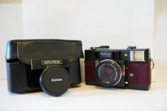 中古】【保証付 】 コニカ KONICA C35 EF S/N 1087780（ケース
