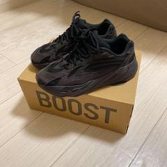 YEEZY BOOST 700 V2 VANTA 値下げ交渉します‼️
