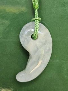 現代型　アクアマリン勾玉