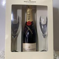 モエ・エ・シャドンブリット750ml　モエグラス２脚セット モエ・エ・シャドンブリット750ml モエグラス2脚セット