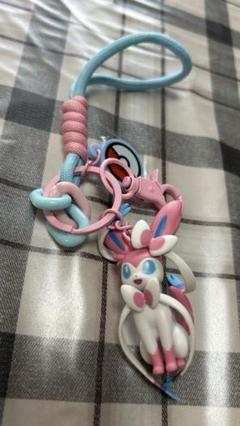 激レア　ポケモン　ニンフィア刺繍ストラップキーホルダー 激レア ポケモン ニンフィア刺繍ストラップキーホルダー - メルカリ