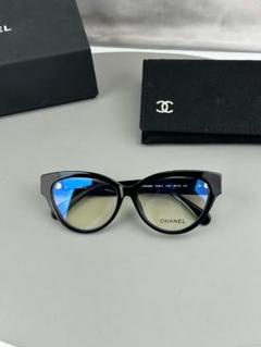 【美品/正規品】CHANEL キャットアイサングラス ブラック&ブルー CHANEL キャットアイサングラス ブラック/ブルー - メルカリ