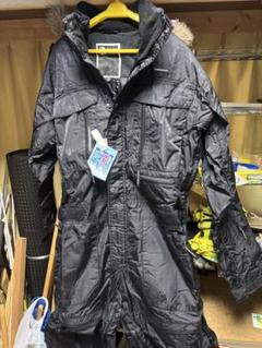 防水黒ワンピーススーツ フェイクファー付き
