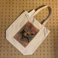 ユニクロ パリ・オペラ店限定トートバッグ ムーランルージュ
