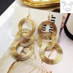 ピアス　人気　リング　輪 ♥️新商品♥️おしゃれ　ゴールド　レディース