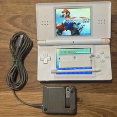 NINTENDO DS LITE ホワイト　充電器つき