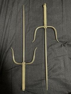 琉球古武道武具 : 釵 (サイ)2組4本、トンファー1組セット 81QLy9kj5BL._UF350,350_QL50_.jpg