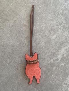 ○ トリーバーチ　Tory Burch チャーム　豚　ブタ　レザー　キーホルダー 41S3hME4SoL.jpg_BO30,255,255,