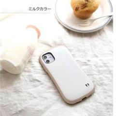 携帯ケース　シンプル　iPhone16用　ミルク　iFace