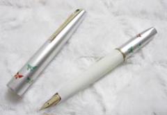 プラチナ 14K 14金 万年筆 ショート チョウ柄 蝶 赤 細字 廃盤 プラチナ 14K 14金 万年筆 ショート チョウ柄 蝶 赤 細字 廃盤