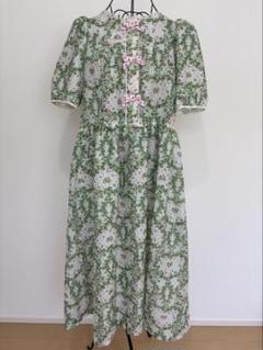 yukiemon いちごとりすワンピース　M グレー(ピンクいちご) yukiemon いちごとりすワンピース M グレー(ピンクいちご