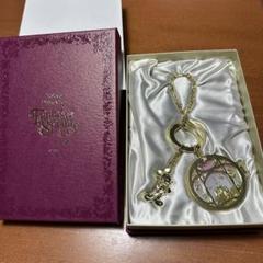 ファンタジースプリングスホテル グランドシャトー　キーチェーン ファンタジースプリングスホテルのスペシャルキーホルダー