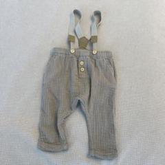 H&M サスペンダー付きコットンパンツ　サイズ68