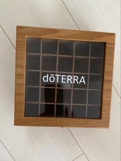 dōTERRA 木製コレクションボックス 20マス