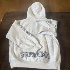 2025年最新】supreme パーカー グレーの人気アイテム - メルカリ