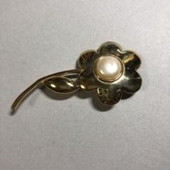 12082 GIVENCHY 花型ブローチ パール装飾 - メルカリ