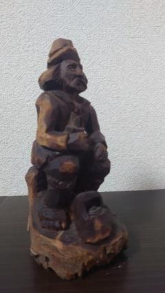 木製人物像彫刻 約20cm ダークブラウン