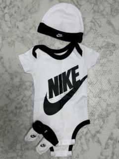 NIKE ベビー ロンパースセット