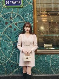 お値下げEpoch Boucle Mini Dress　Her lip to s Pink Sequin Boucle Mini Dress – self-portrait-US
