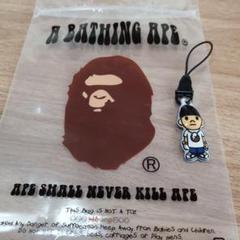 ア ベイシング エイプ モバイルクリーナーストラップ レディマイロ 2025年最新】A BATHING APE ストラップの人気アイテム - メルカリ