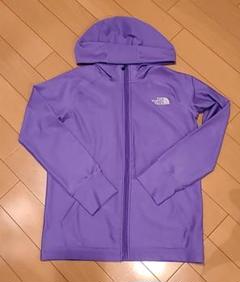 ザノースフェイスTHE NORTH FACE　ラッシュガード　140　紫