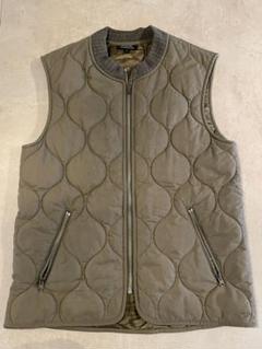 A.P.C. × carhartt コラボ　ダウンベスト ブラック 美品】A.P.C. × carhartt コラボダウンベスト ブラック
