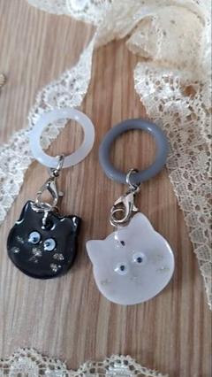 黒猫、白猫のチャーム 2個セット