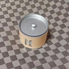 防弾少年団(BTS) - BTS 展示会　グッズ　お茶缶 2025年最新】bts 展示会 お茶缶の人気アイテム - メルカリ