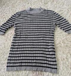 FOREVER21 ニット　セーター　ハイネック　ストレッチ　Sサイズ