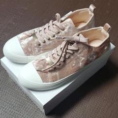 スニーカー ピンク