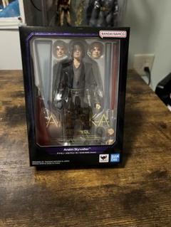 MAFEX アソーカ　S.H.Figuarts アナキン・スカイウォーカーのサムネイル