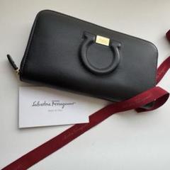 希少❤️ferragamo 22cm/4.5C エナメル 玉虫色 安心のメルカリ便 希少❤️ferragamo 22cm/4.5C エナメル 玉虫色 安心のメルカリ便