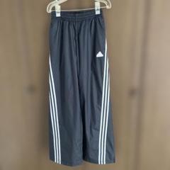 adidasフューチャーアイコン スリーストライプス ウーブン トラックパンツ