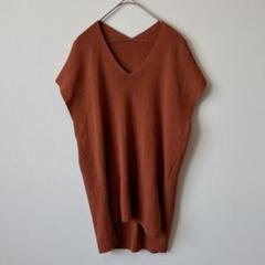 エルーラ ニットトップス Sサイズ オレンジ系 ストレッチ素材 Vネック